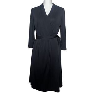 Liz Claiborne Black Dress. Women’s Size Medium. Mid Length.